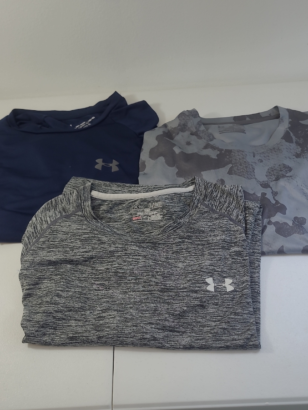 Three Under Armour Mens XL Performance Tee Trio - Gray, Navy & Camo Gray